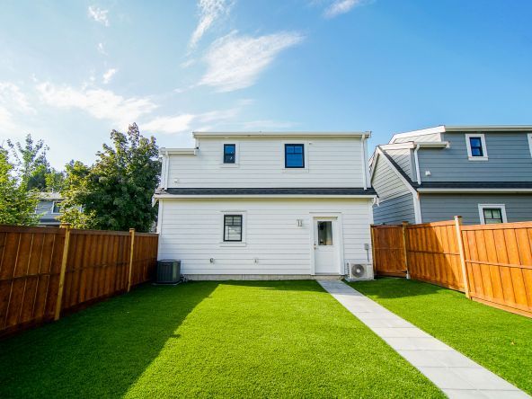 34110 Larch Street Abbotsford-38