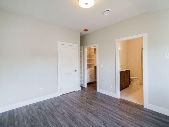 34110 Larch Street Abbotsford-20