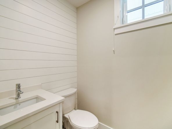 34110 Larch Street Abbotsford-16