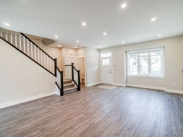 34110 Larch Street Abbotsford-13