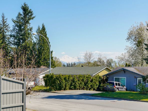 32743 Badger Avenue Mission-27