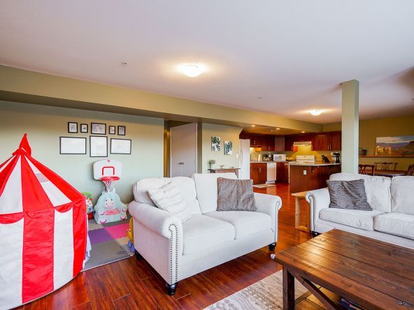 22849 136 A Avenue Maple Ridge (46)