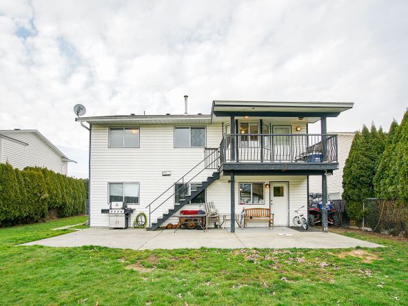 34746 1 Avenue Abbotsford-35