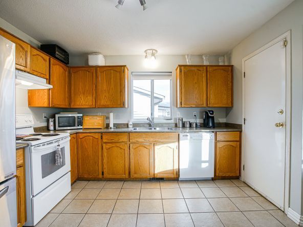 34746 1 Avenue Abbotsford-10