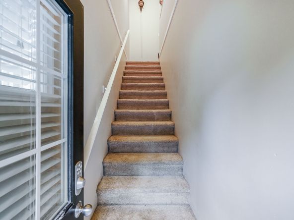 Unit 22 32501 Fraser Crescent Mission-11
