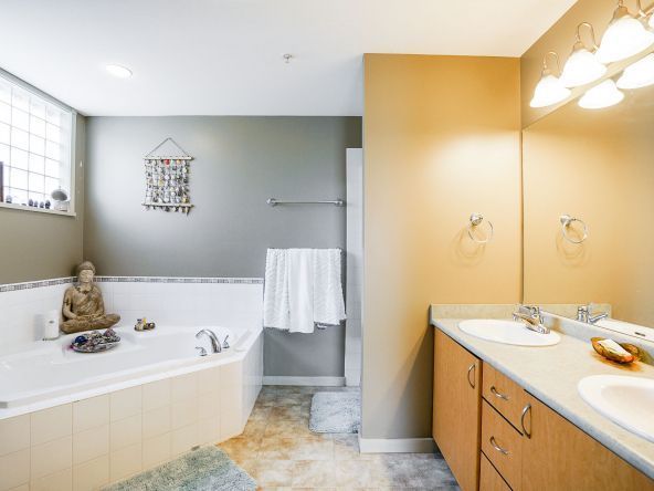 Unit 111 33485 South Fraser Way Abbotsford-24