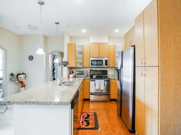 Unit 111 33485 South Fraser Way Abbotsford-10