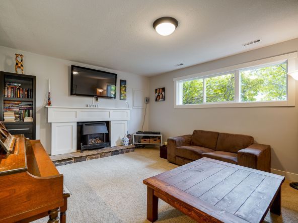2357 Bedford Place Abbotsford-35