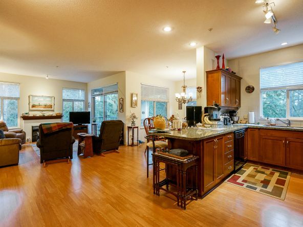Unit 207 33328 Bourquin Crescent East Abbotsford-6
