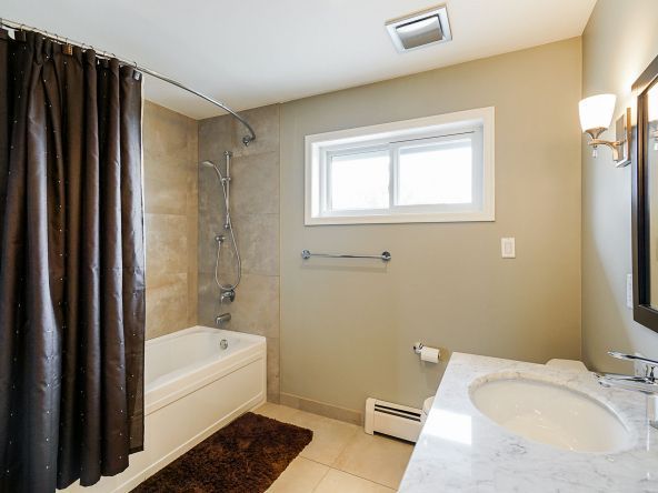 3698 Argyll Street, Abbotsford-38