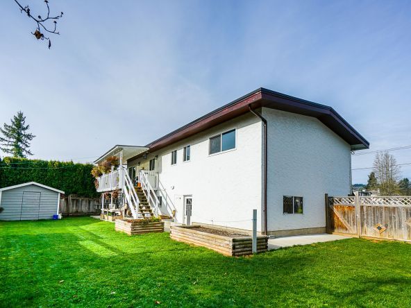 31954 Starling Avenue Mission-34