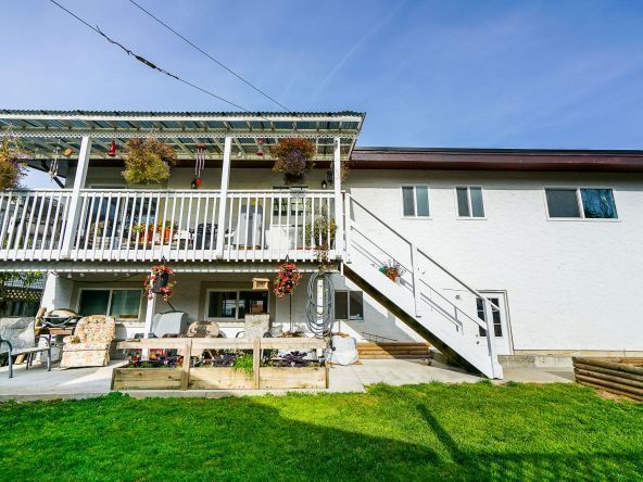31954 Starling Avenue Mission-33