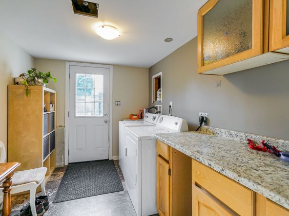 31954 Starling Avenue Mission-29