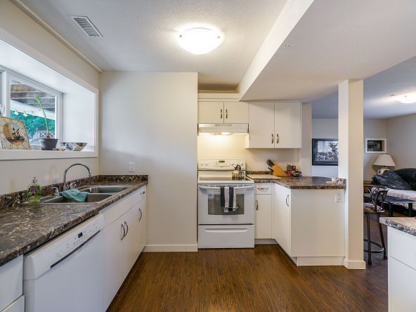 31954 Starling Avenue Mission-25
