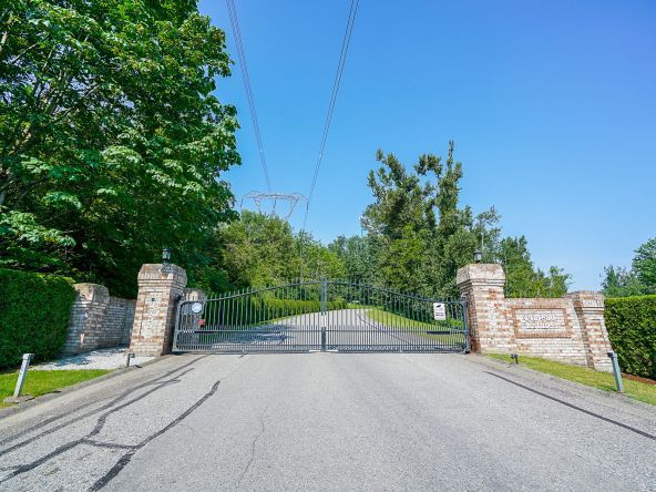Unit 18 3755 Clearbrook Road, Abbotsford-1