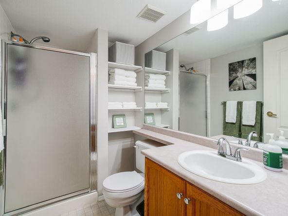Unit 204 2964 Tretheway Street Abbotsford-17