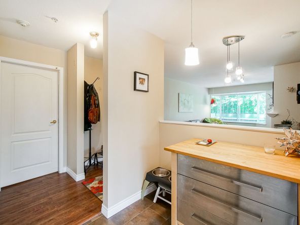 Unit 204 2964 Tretheway Street Abbotsford-9