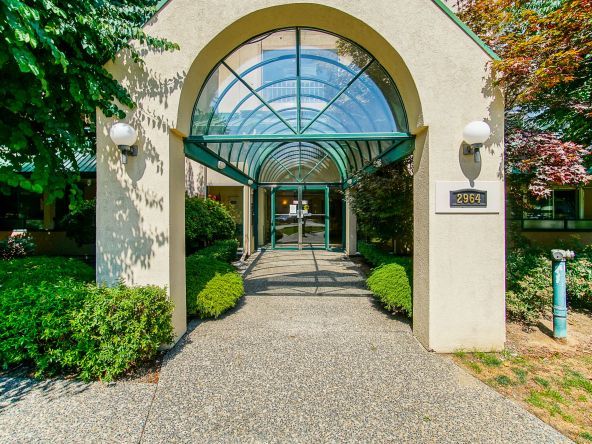 Unit 204 2964 Tretheway Street Abbotsford-4