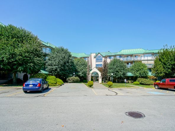 Unit 204 2964 Tretheway Street Abbotsford-2