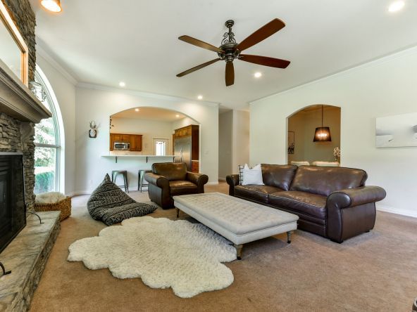 42717 Yarrow Central Road, Chilliwack-12