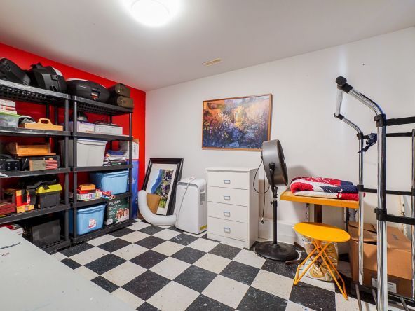 3758 Castle Pines Court, Abbotsford-41