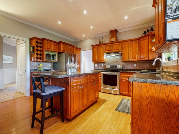 3758 Castle Pines Court, Abbotsford-15