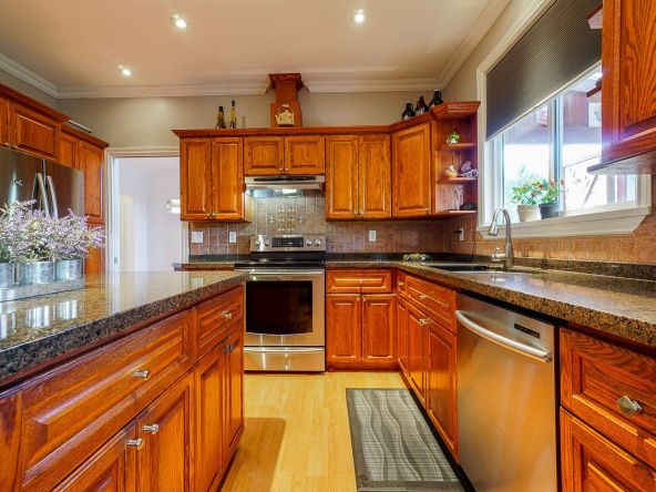 3758 Castle Pines Court, Abbotsford-14