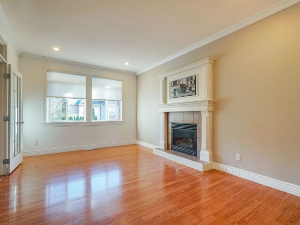 3758 Castle Pines Court, Abbotsford-11