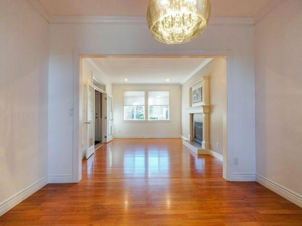 3758 Castle Pines Court, Abbotsford-10
