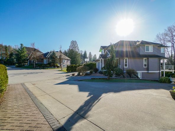 3758 Castle Pines Court, Abbotsford-4