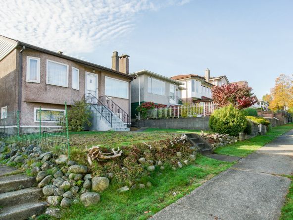 3046 Charles Street, Vancouver-2