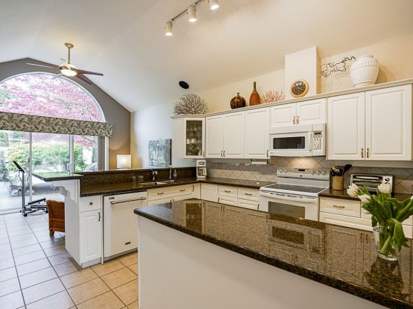 Unit 11 4001 Old Clayburn Road Abbotsford-13