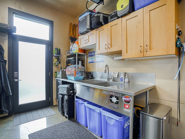 34565 Delair Road Abbotsford-57