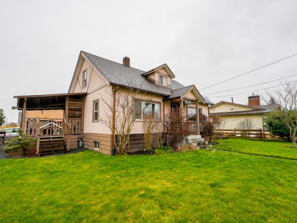 9808 Young Road Chilliwack-1
