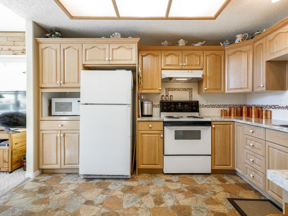 Unit 134 4001 Old Clayburn Road Abbotsford-11